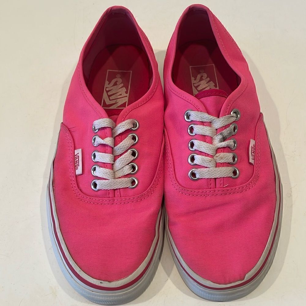 Vans‎ Men’s 6.5/Women’s 8 Hot Pink Low Rise Sneakers